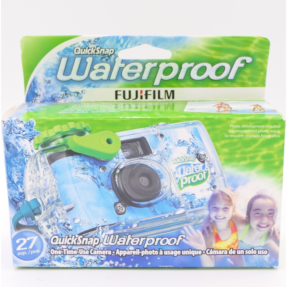 FujiFilm Quick Snap Waterproof 800 ISO 35mm Disposable Camera 27 Exposures 08/26
